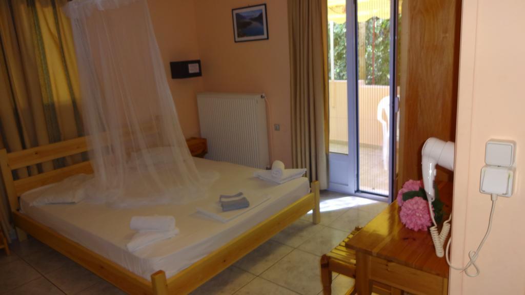 Pansion Filoxenia Apartments&Studios Tsoukaládhes Zewnętrze zdjęcie