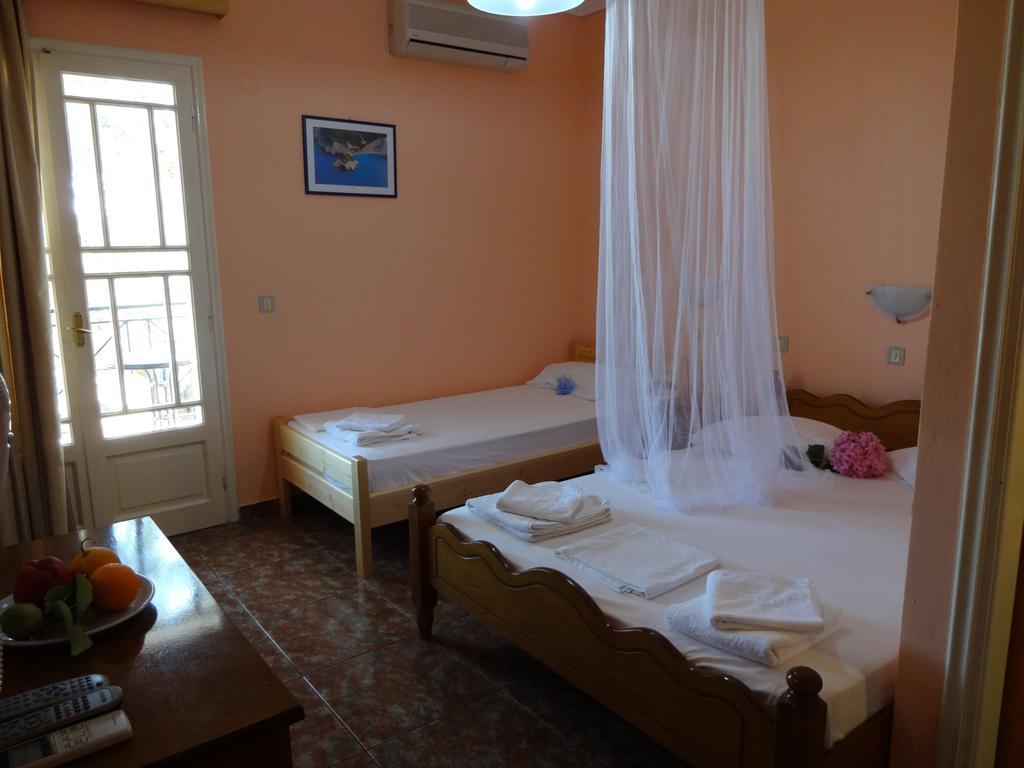 Pansion Filoxenia Apartments&Studios Tsoukaládhes Pokój zdjęcie